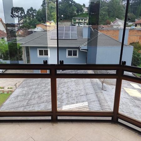 Apartamento Ensolarado No Centro De Gramado Apartment Екстериор снимка