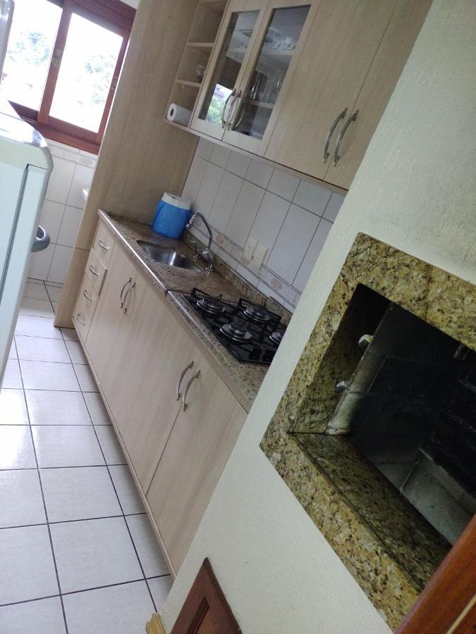 Apartamento Ensolarado No Centro De Gramado Apartment Екстериор снимка